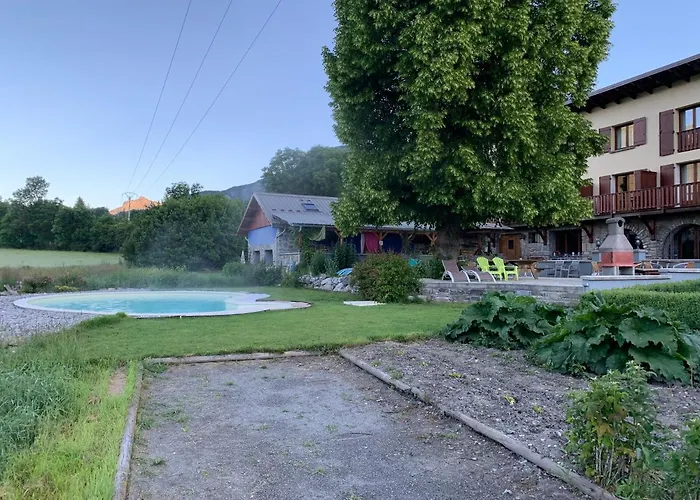 L'escale En Ubaye Bed & Breakfast