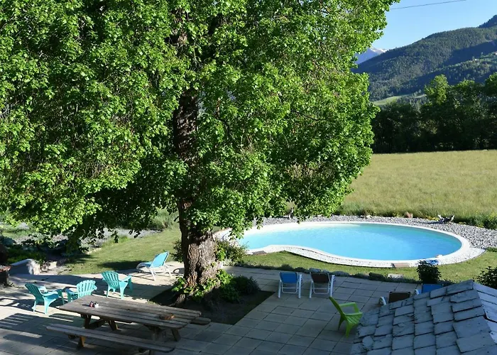 L'escale En Ubaye Bed & Breakfast 3*