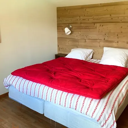 L'escale En Ubaye Bed and Breakfast 3*