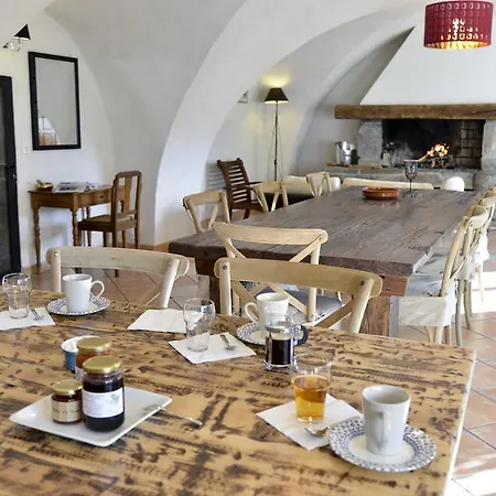 L'escale En Ubaye Bed & Breakfast 3*