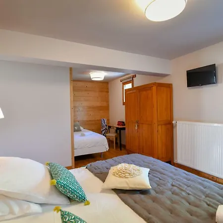 L'escale En Ubaye Bed and Breakfast